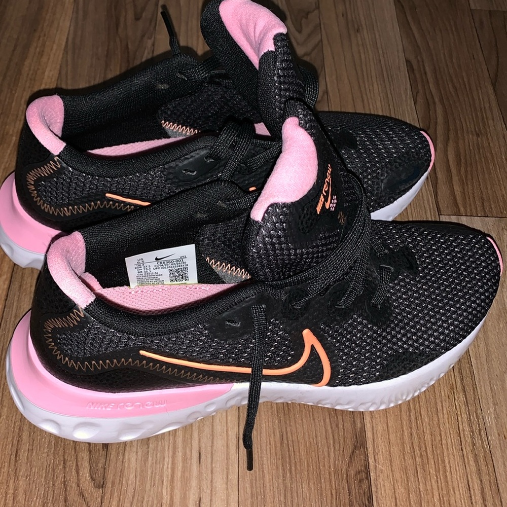 Nike shoes